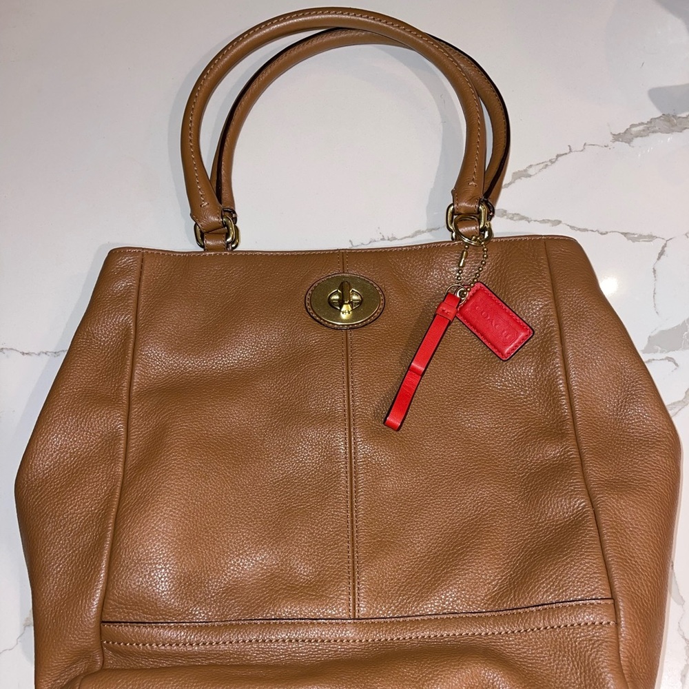 BROWN COACH BAG ❤️❤️❤️